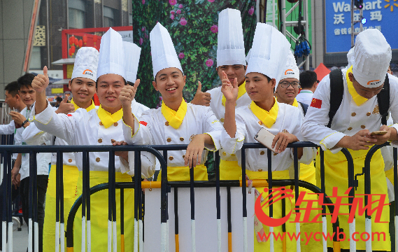 2017广州国际美食节开幕 市民一天尝尽天南地北美食_金羊网新闻